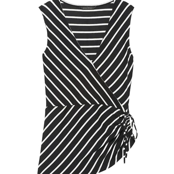 Banana Republic Tops - NWT Banana Republic Soft Stretch Wrap Top, M